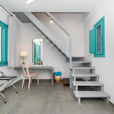 Santa Irina Luxury Sunny Lofts Hotel Perivolos  Bagian luar foto