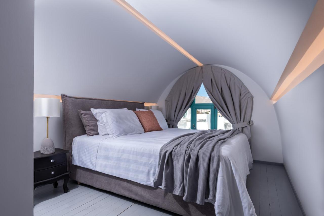 Santa Irina Luxury Sunny Lofts Hotel Perivolos  Bagian luar foto