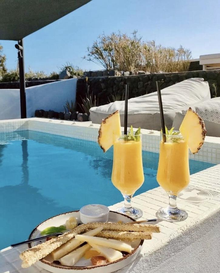 Santa Irina Luxury Sunny Lofts Hotel Perivolos  Bagian luar foto