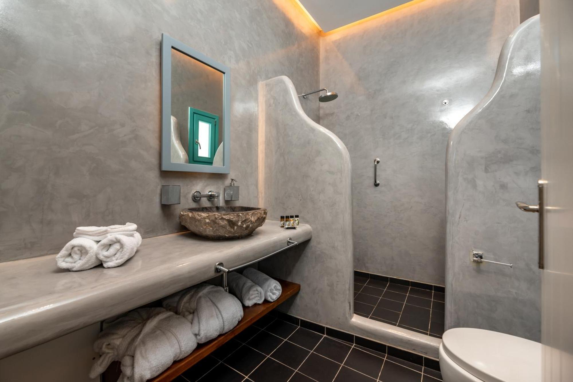 Santa Irina Luxury Sunny Lofts Hotel Perivolos  Bagian luar foto