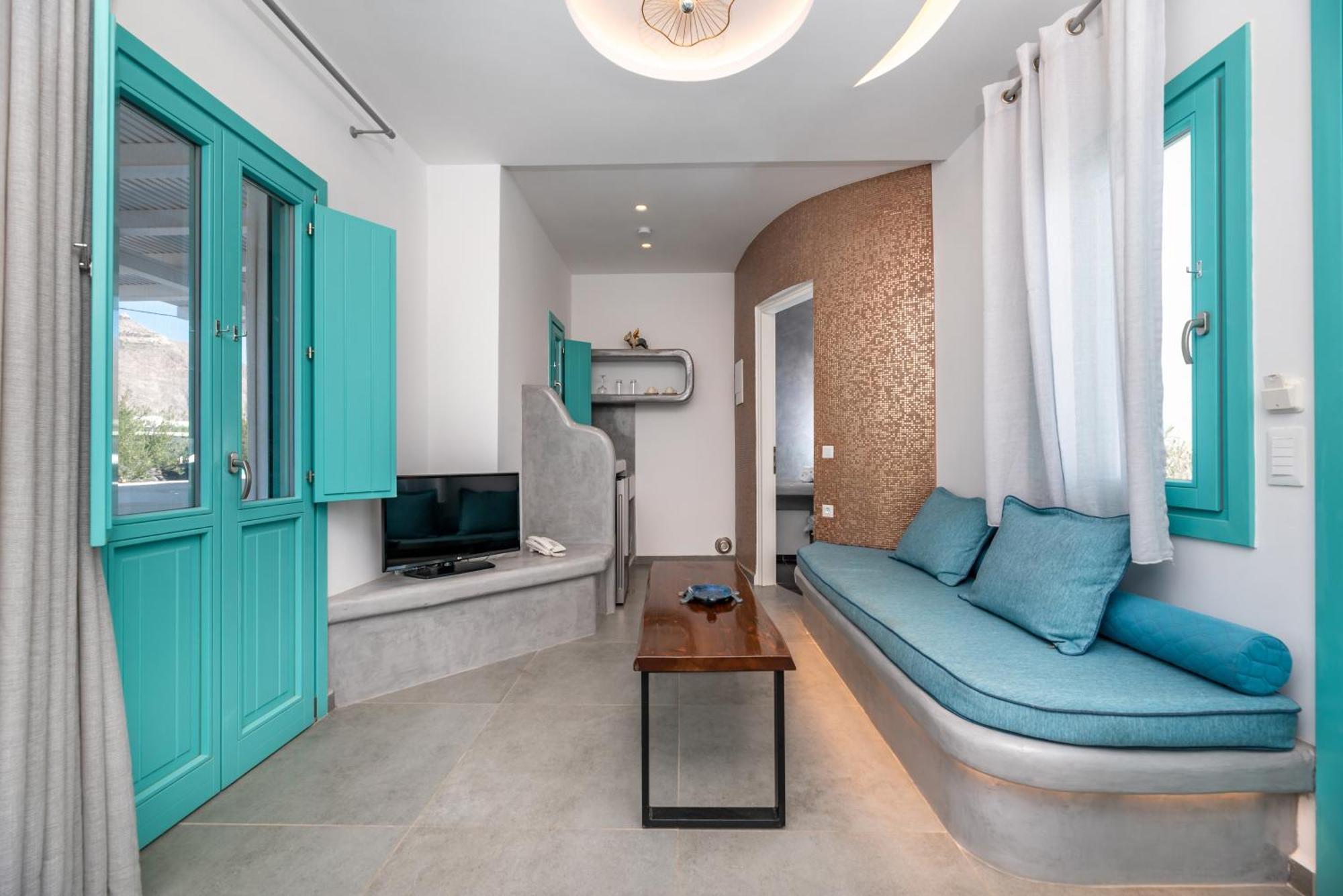 Santa Irina Luxury Sunny Lofts Hotel Perivolos  Bagian luar foto