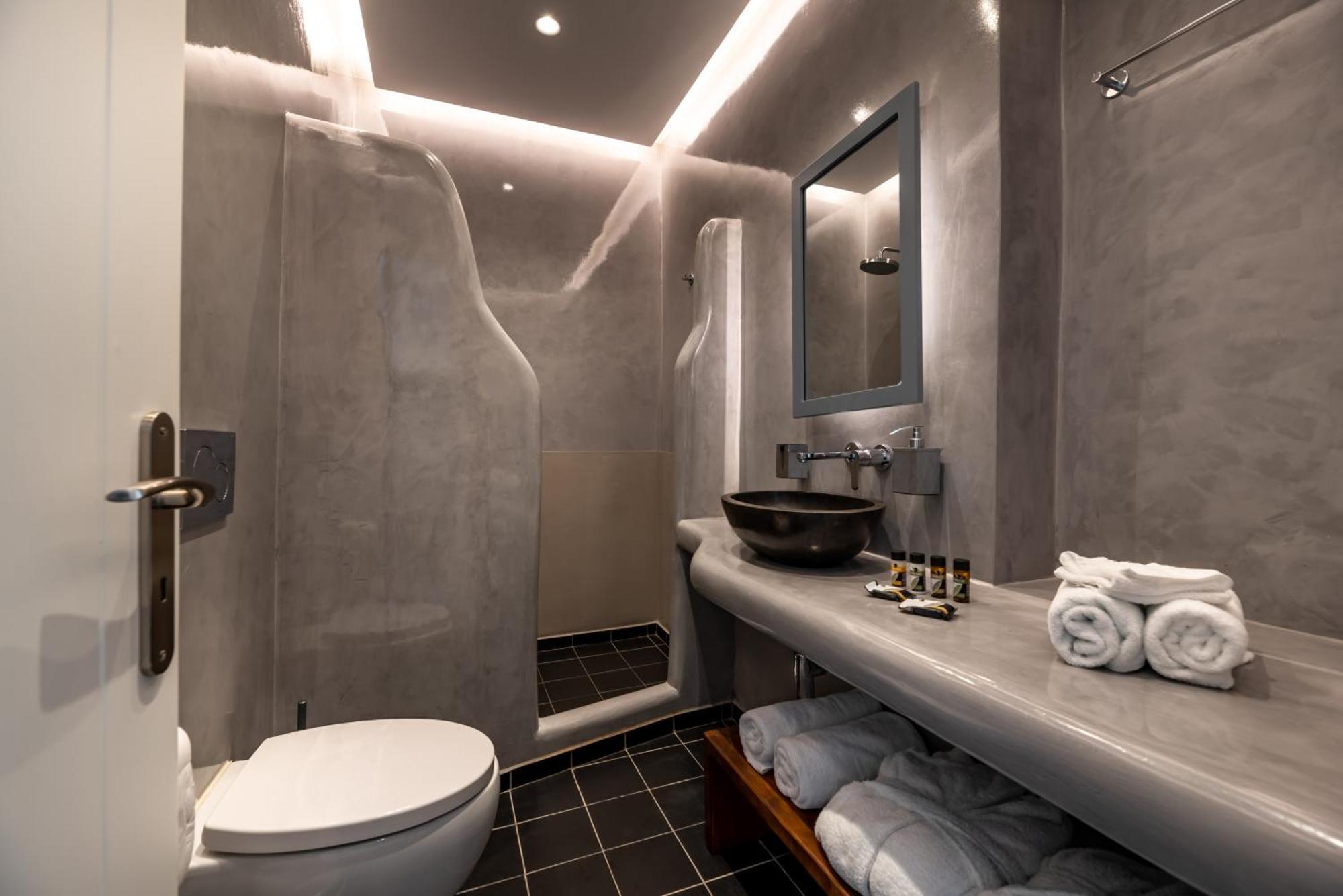 Santa Irina Luxury Sunny Lofts Hotel Perivolos  Bagian luar foto