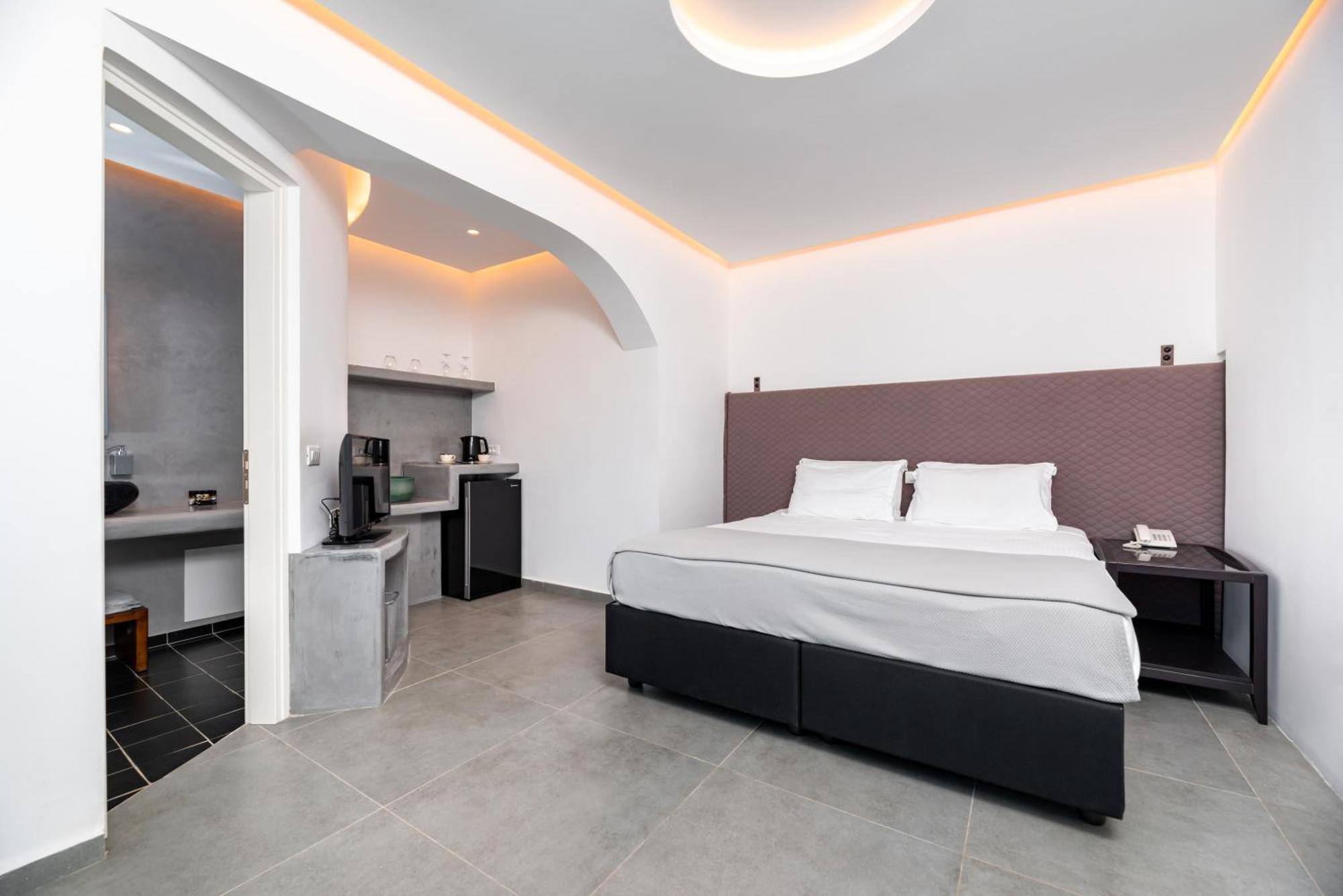 Santa Irina Luxury Sunny Lofts Hotel Perivolos  Bagian luar foto